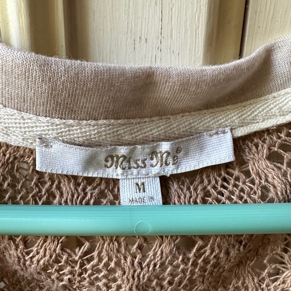 Beautiful Miss Me too. New, no tags - Picture 3 of 3